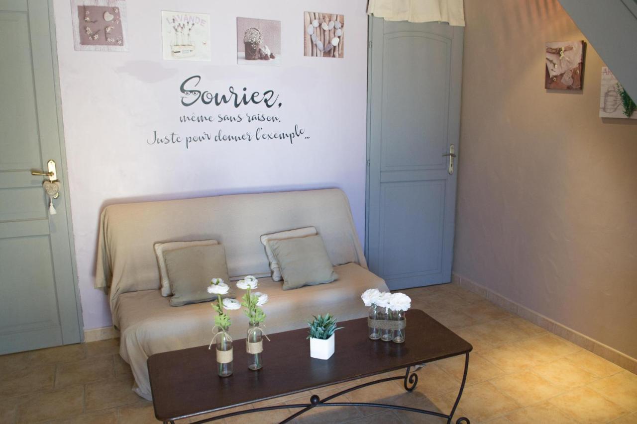 Le Bouquet De L Aromate Bed and Breakfast Joucas Εξωτερικό φωτογραφία